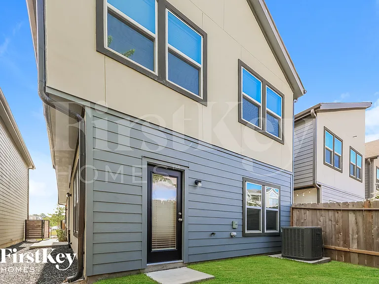 18306 W Centro Cir — Photo 18