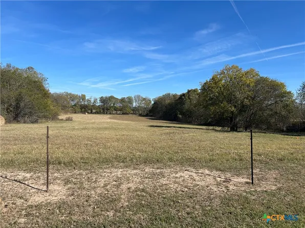 0 Brook St, Seguin, TX 78155