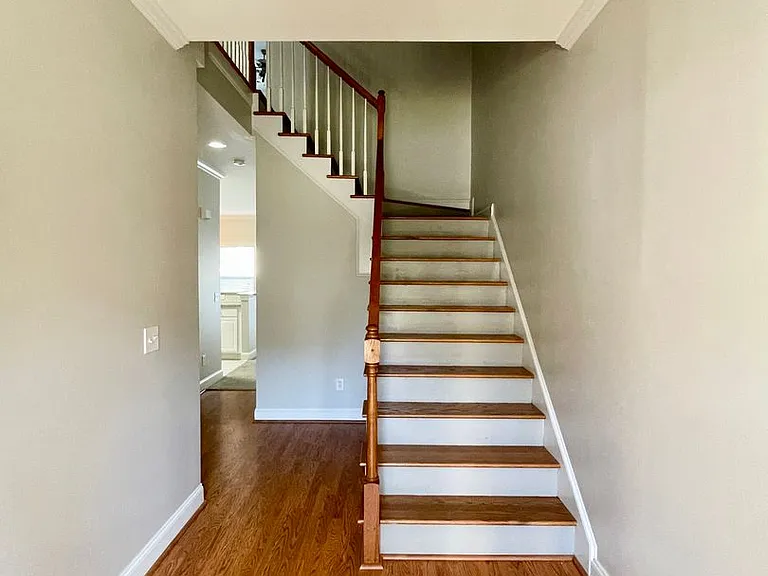 12 Braiden Manor Rd — Photo 2