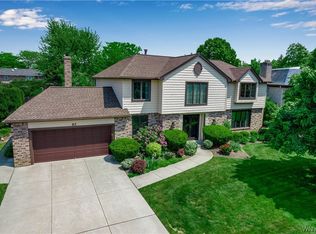 85 Troy View Ln, Williamsville, NY 14221