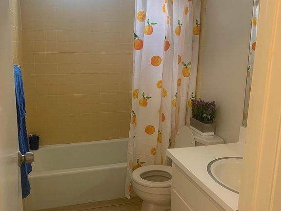 5th image of 13610 Mar Vista St APT 20