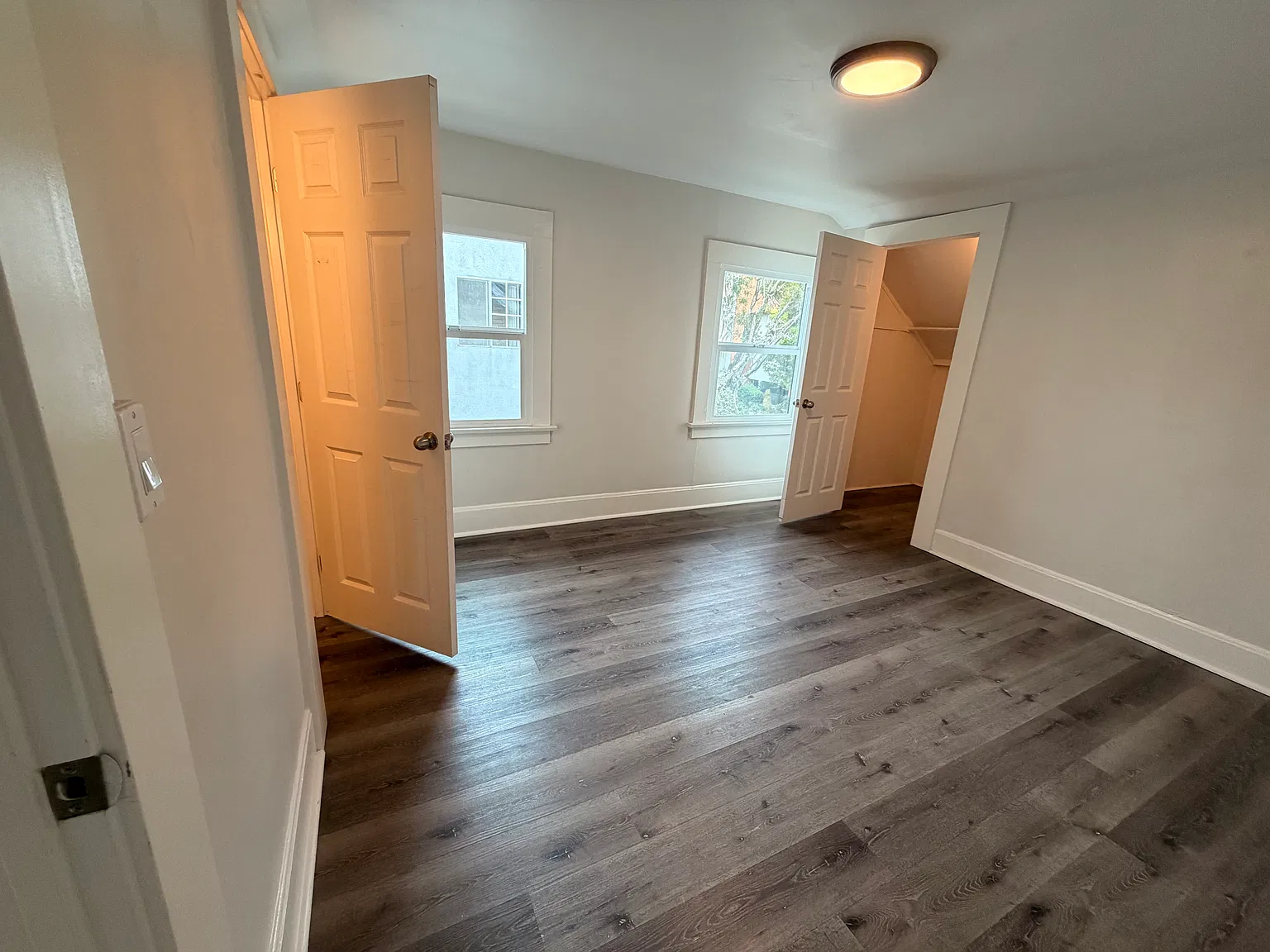 2 bed, 900 sqft, $2,700 — Photo 4