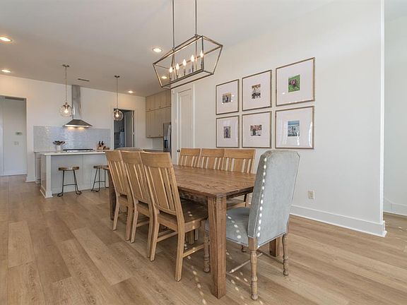 4th image of 4824 Grassmere St