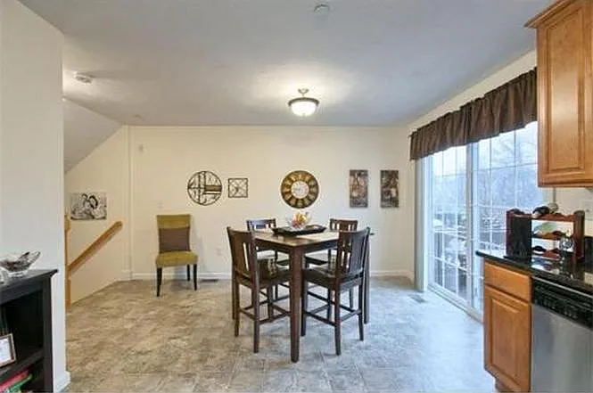 41 Boston Rd — Photo 6