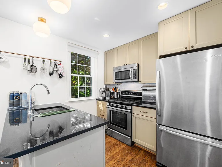 2720 Ordway St NW #3 — Photo 9