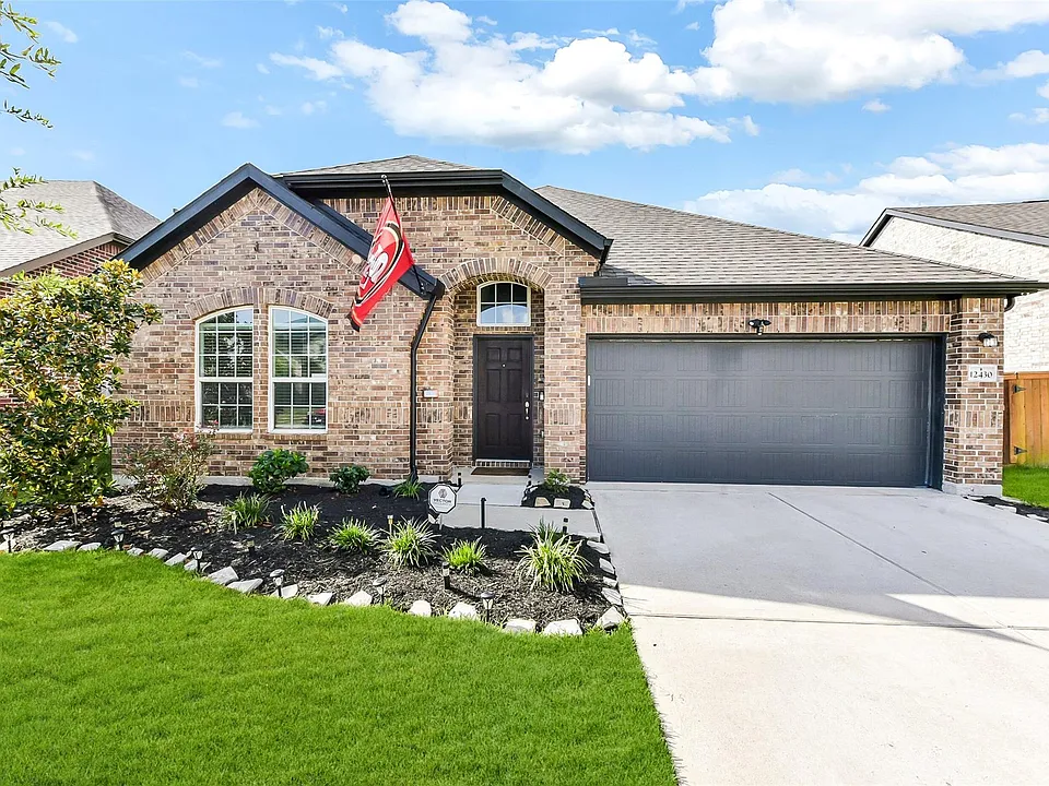 12430 Ashgrove Point Dr