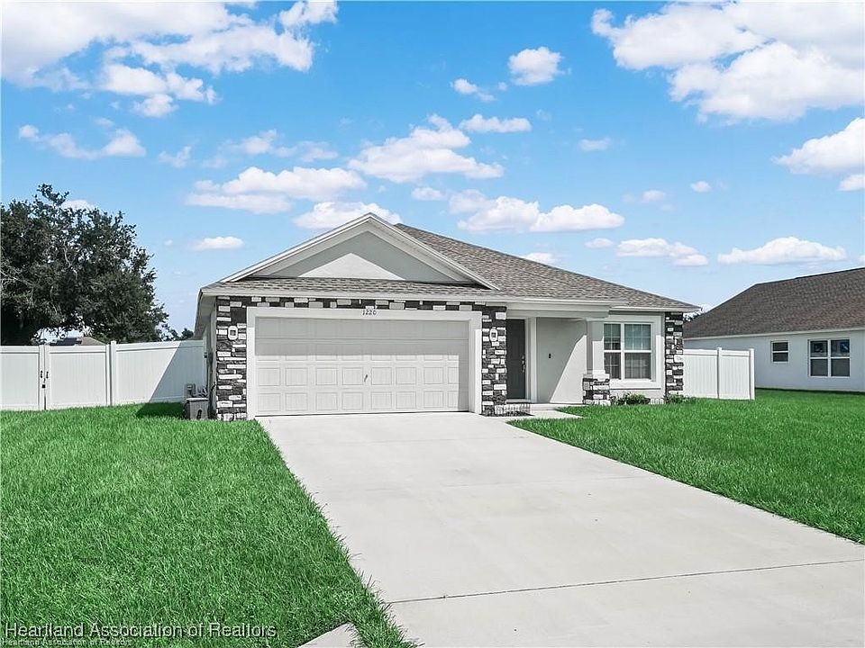 1st image of 1220 Ridge Dr