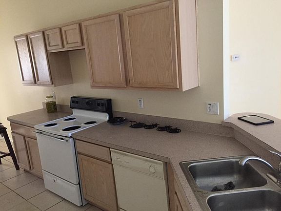 2nd image of 1906 Myakka Ct