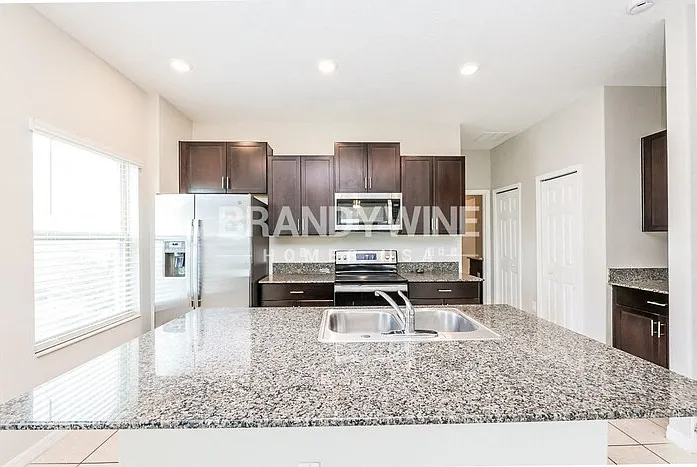 5719 Mercado Dr — Photo 7