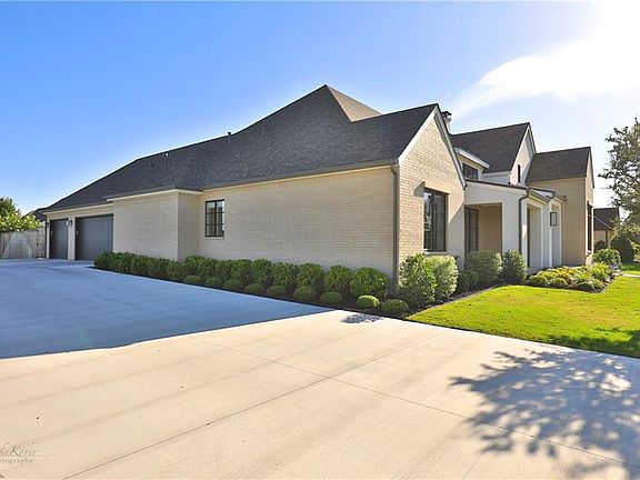 2nd image of 2301 Innisbrook Dr