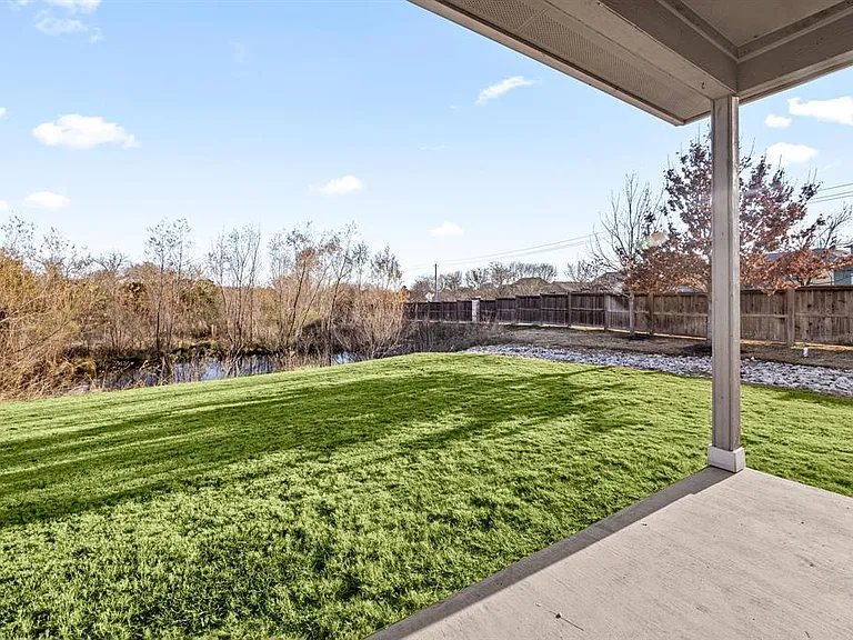 1501 Roseburg Dr — Photo 32