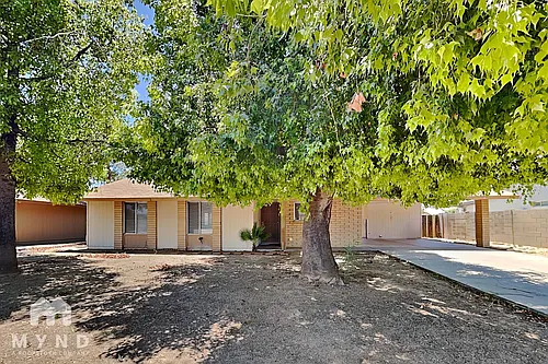 7233 W San Miguel Ave Photo 1