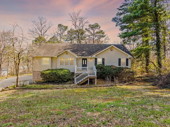 4948 Montcrest Dr, Chattanooga, TN 37416