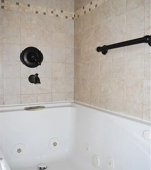 2109 Wright St — Photo 19