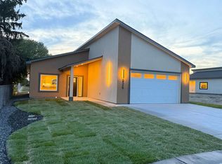 926 N 26th Ave, Pasco, WA 99301