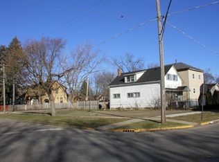 822 13th St, North Chicago, IL