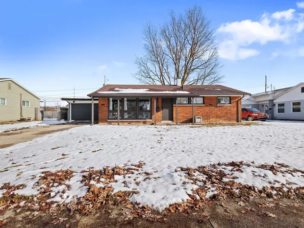 924 Whitehall Dr, South Bend, IN 46615