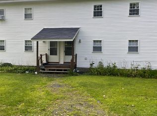957 South Rd #B, Canaan, NH 03741