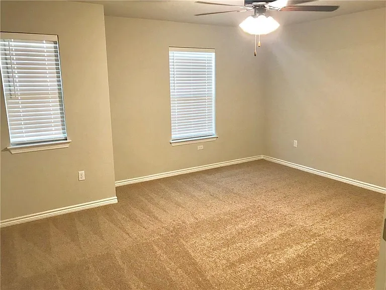 9008 Gage Dr — Photo 13