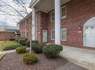 21-21C Castle Hill Rd, Agawam, MA 01001