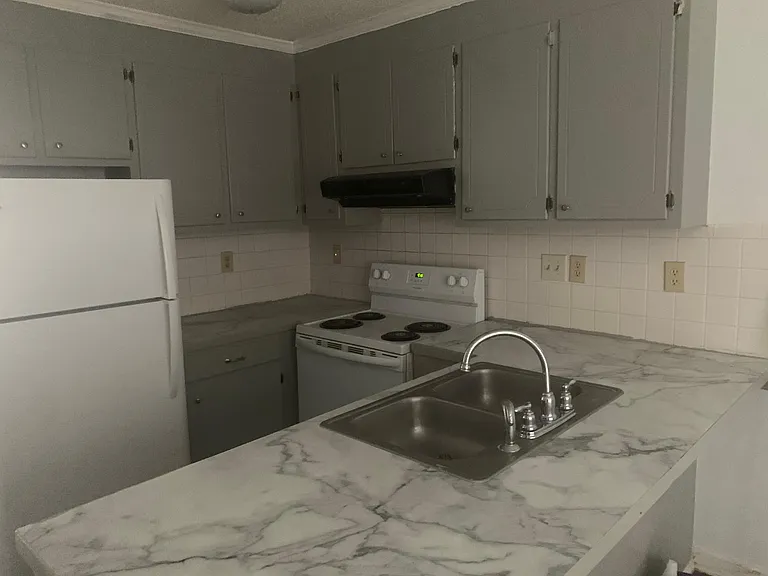 1107 D2 Grovemont Dr #D2 — Photo 8