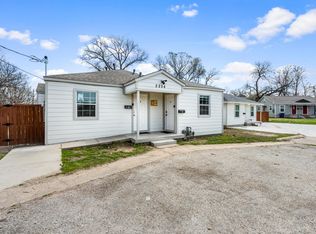 2254 Areba St, Dallas, TX 75203