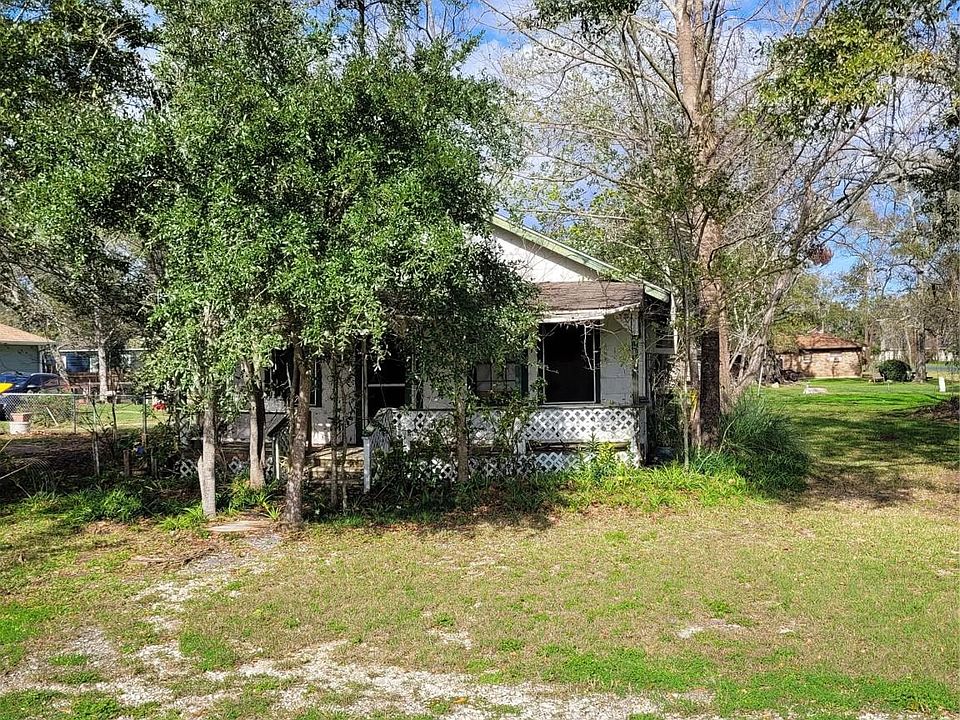 2nd image of 809 S Main St