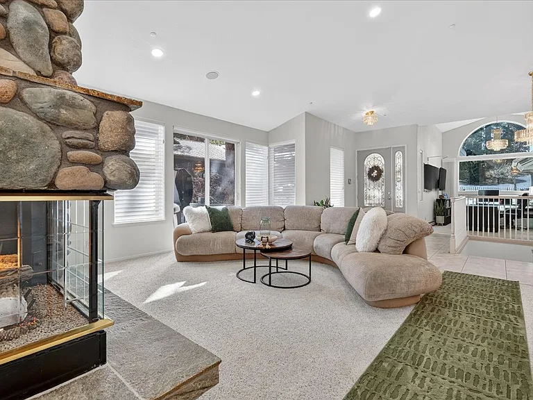 1264 Hidden Woods Dr — Photo 45