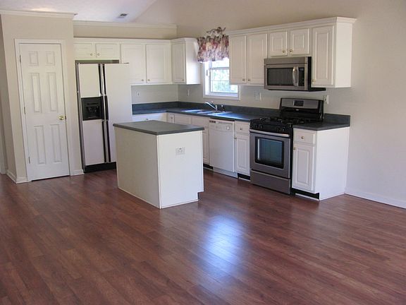 5th image of 2932 Bridle Creek Dr SW