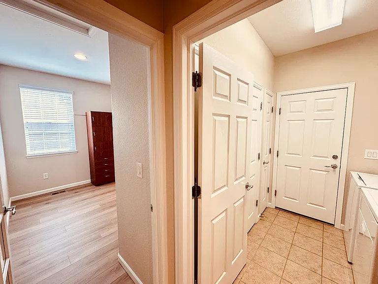 4614 Belford Cir — Photo 33