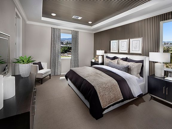 Plan 2525 Master Bedroom