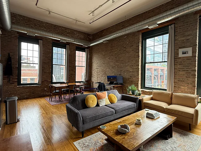 833-845 W Fulton Market #314 — Photo 1