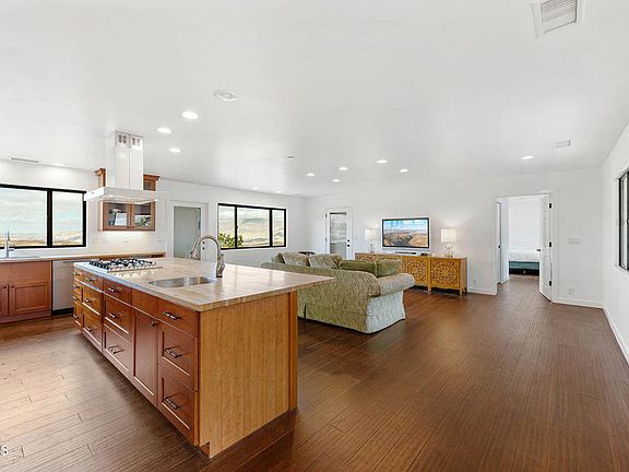 4th image of 2170 Aliso Park & Foothill Rd