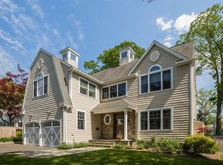 4 Leslie Ln, New Canaan, CT 06840
