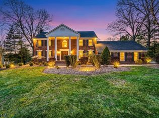 7 Jean Ct, Old Tappan Boro, NJ 07675