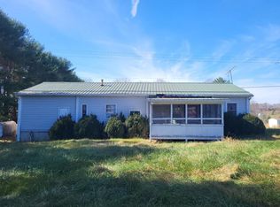 3325 Sylvatus Hwy, Hillsville, VA 24343