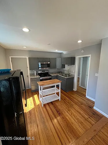 2327 12th Ave #2 Photo 1