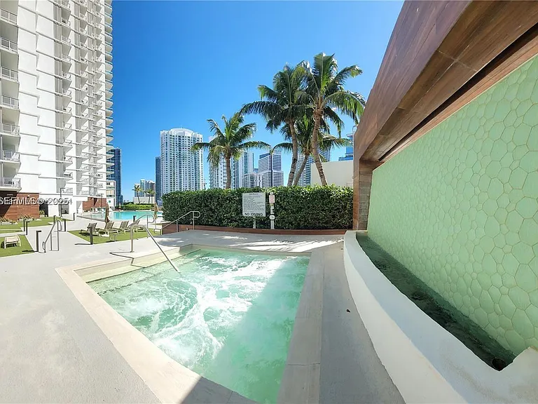 350 S Miami Ave #15 — Photo 4