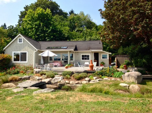 24520 Vashon Hwy SW, Vashon, WA 98070