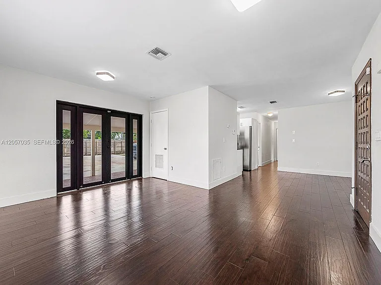 16321 SW 96th Ave — Photo 10