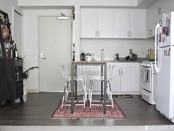 2nd image of 1400 Mission St APT 706