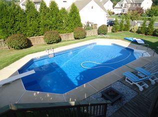 798 Sussex Ct, Sykesville, MD 21784