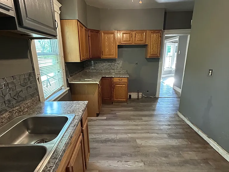 5366 Garland St — Photo 5