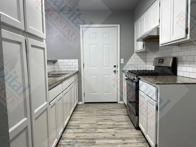 1520 Patricia Dr — Photo 10