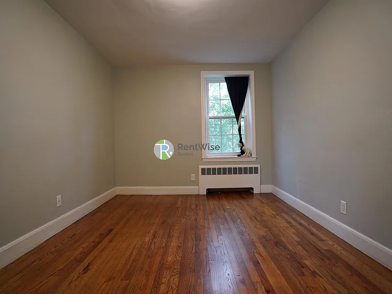 25 Englewood Ave #4 — Photo 16