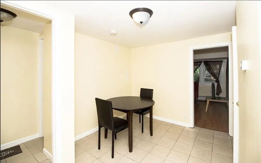 40 Blum St — Photo 3