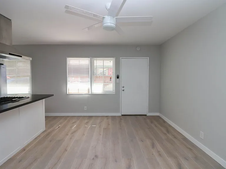 1026 Ximeno Ave — Photo 2