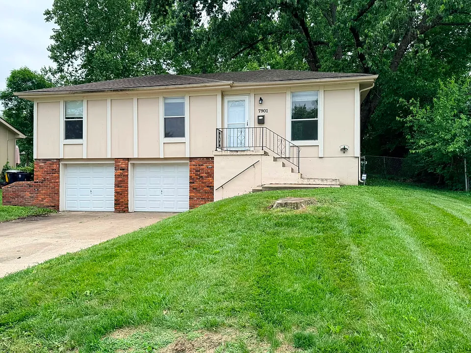 7901 E 104th Ter