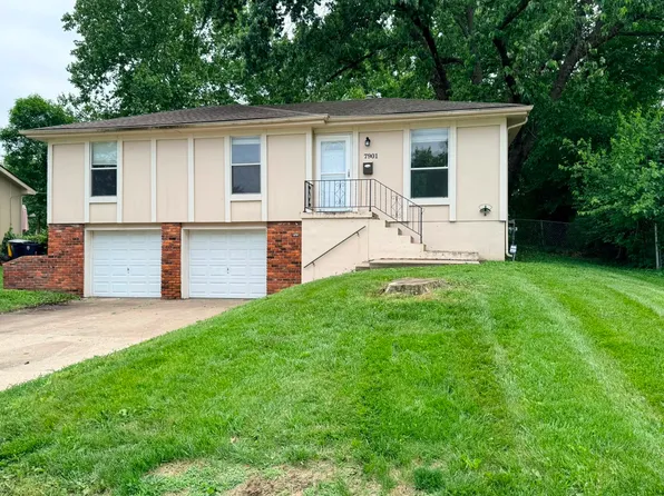 7901 E 104th Ter, Kansas City, MO 64134