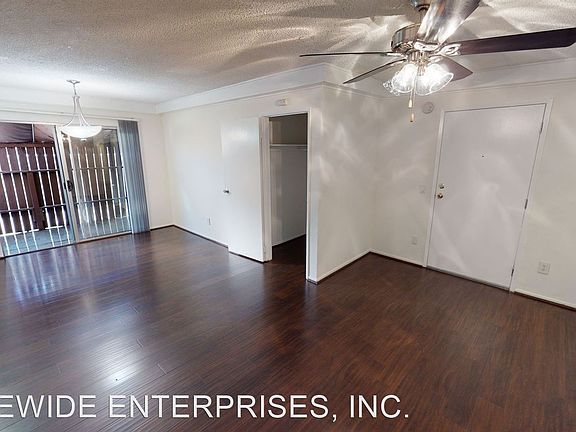 2nd image of 134 S Normandie Ave APT 208